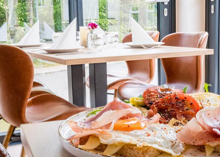 Отель Ueberwasser Куксхафен